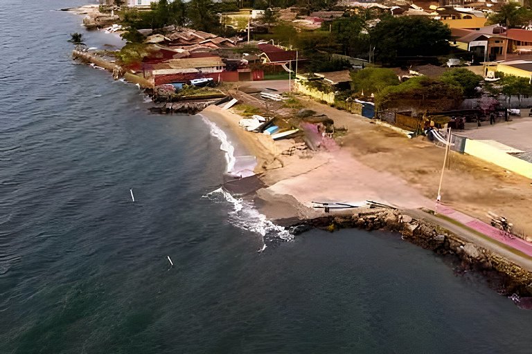 Viver a Ilha – Casa 4 Quartos a 250m do Mar