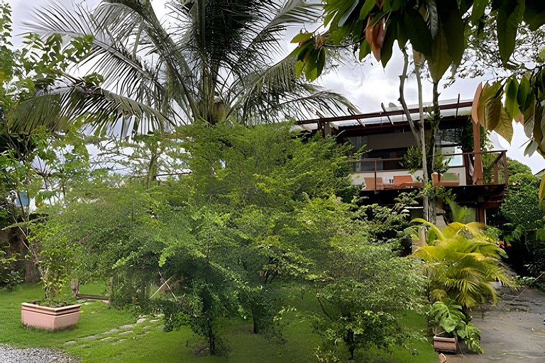 Viver a Ilha – Chalé Equipado Perequê 250m Mar