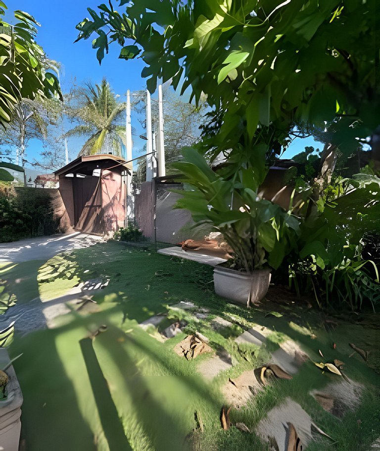 Viver a Ilha – Chalé Equipado Perequê 250m Mar